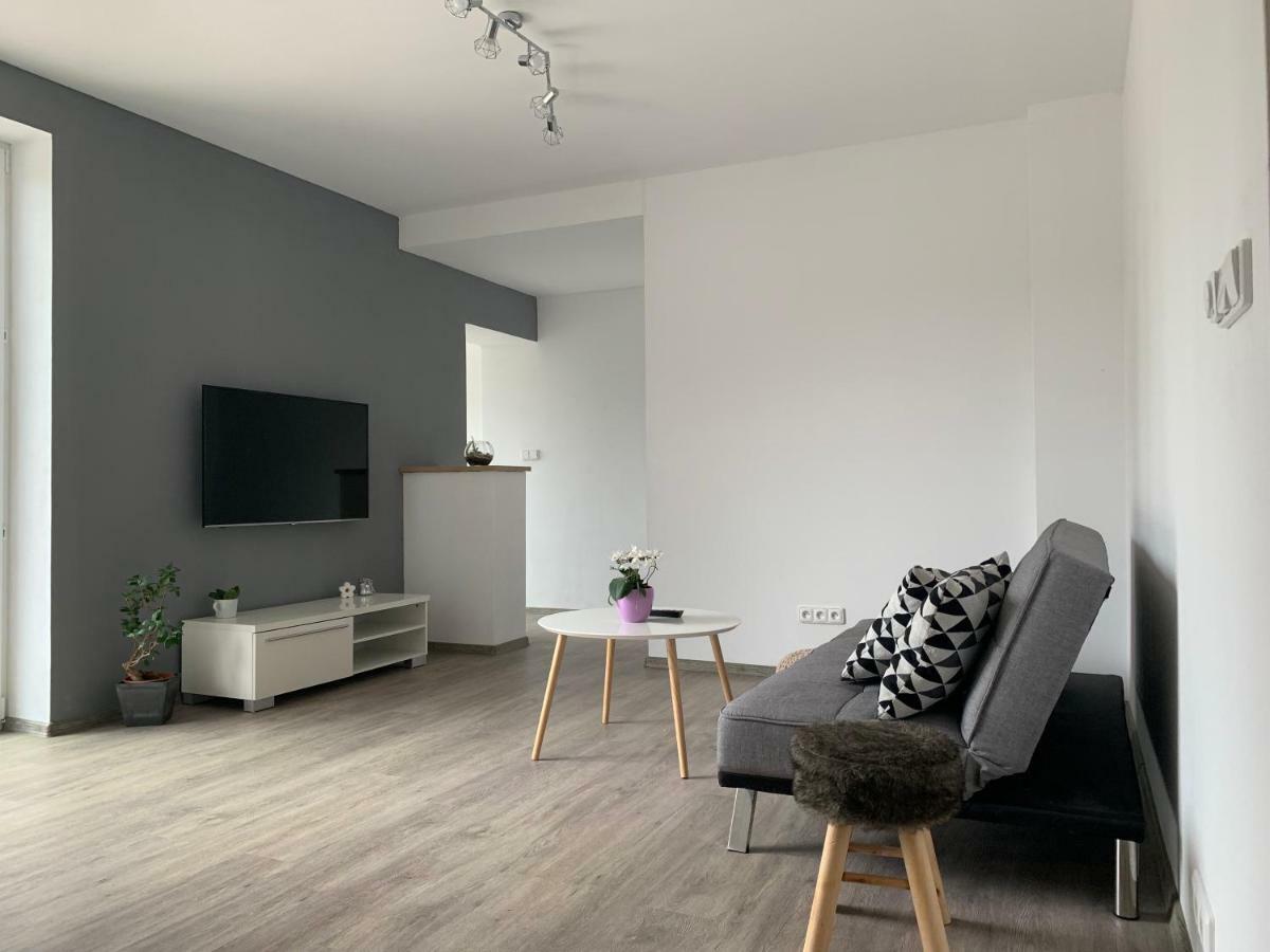 Tolarova Apartman Pardubice Exterior foto